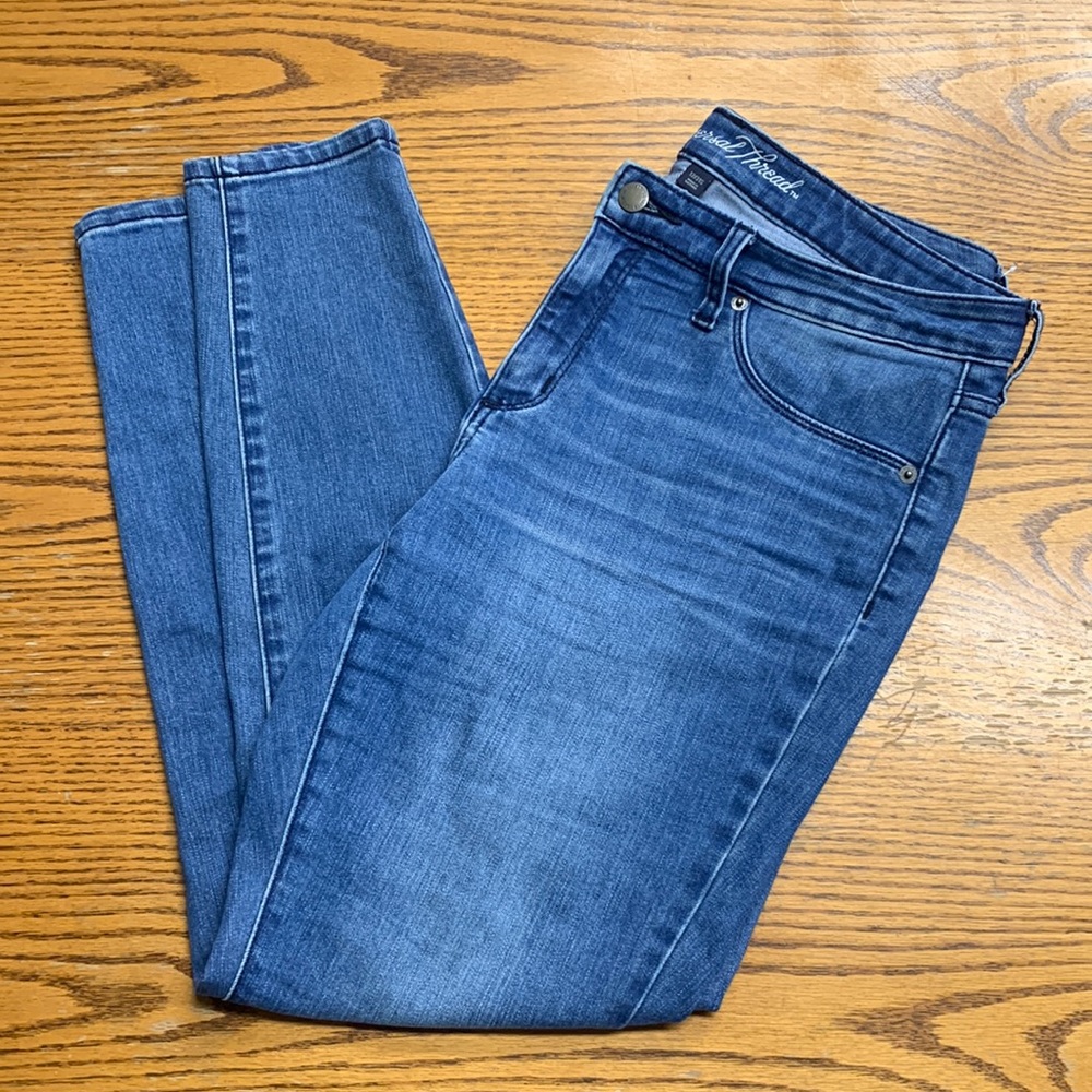 Skinny jeans